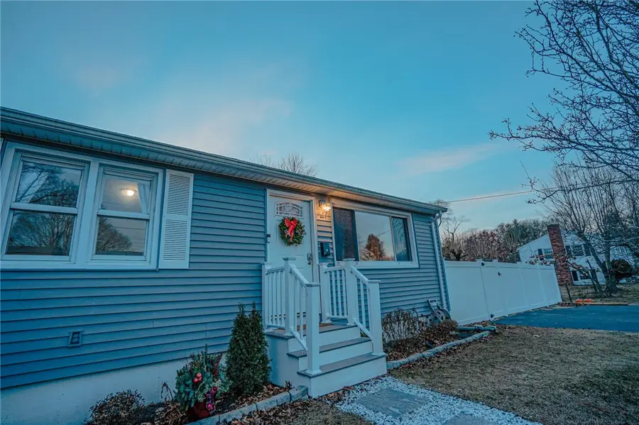 27 Winifred Avenue, Warwick, RI 02889 - Image #2