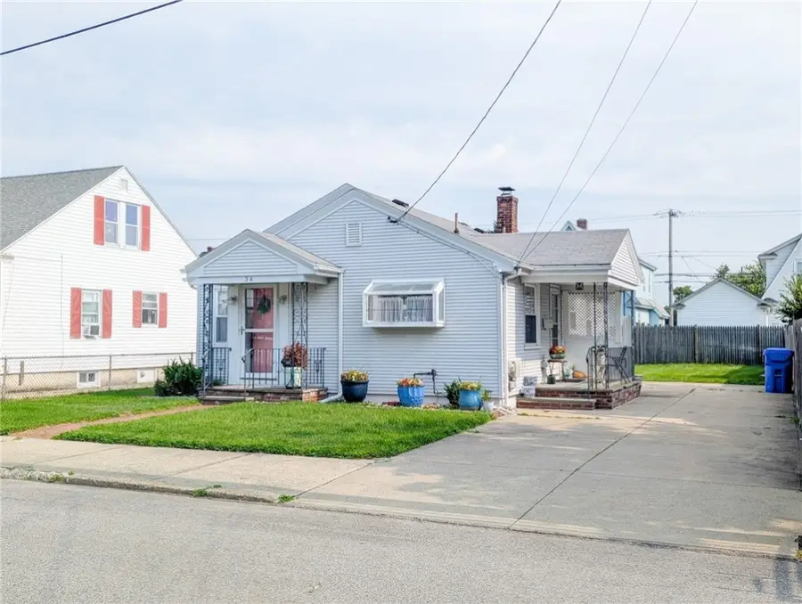 34 Robert Street, Pawtucket, RI 02861 - Image #2