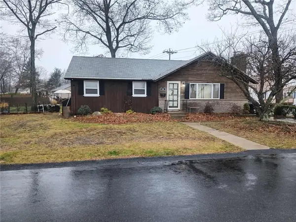 220 West Street, West Warwick, RI 02893