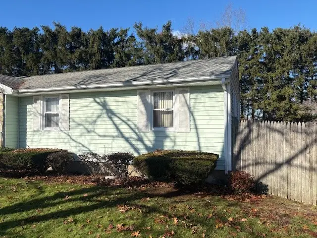 67 Ashwood Circle, Warwick, RI 02886 - Image #3