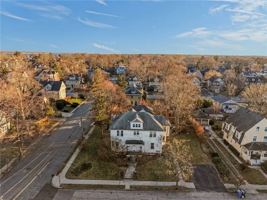 118 Arnold Avenue, Cranston, RI 02905 - #3
