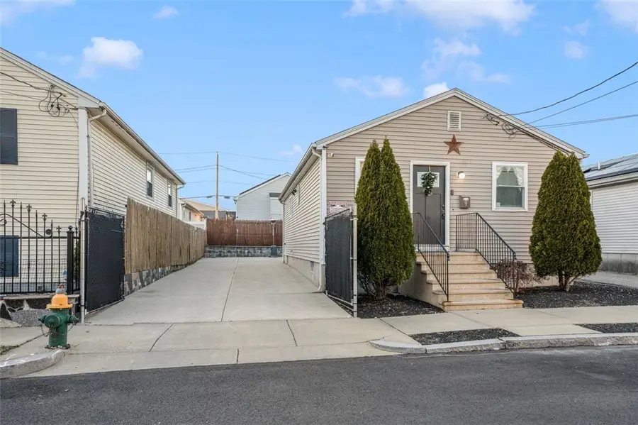 9 Halton Street, Providence, RI 02907 - Image #2