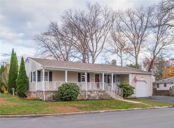 2 Ash Lane, North Providence, RI 02911