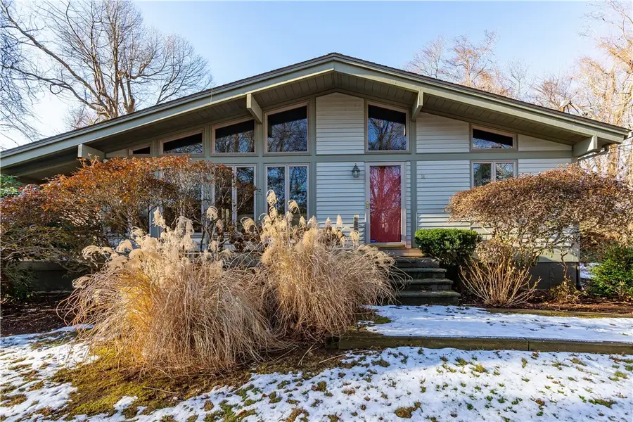 35 Sunset Avenue, Saunderstown, RI 02874 - Image #3