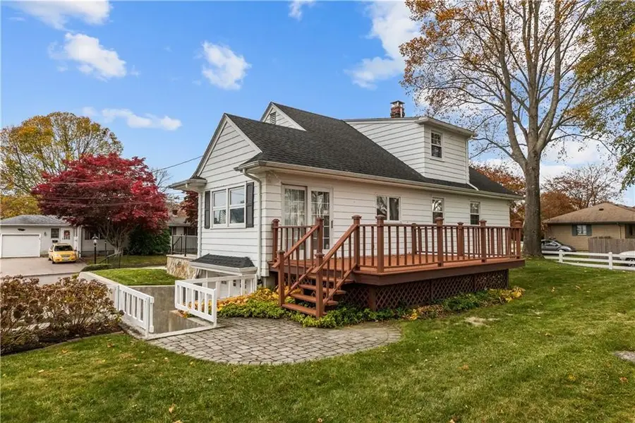 64 Kenyon Road, Tiverton, RI 02878 - Image #2