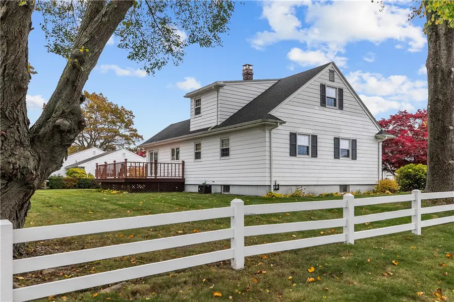 64 Kenyon Road, Tiverton, RI 02878 - Image #3