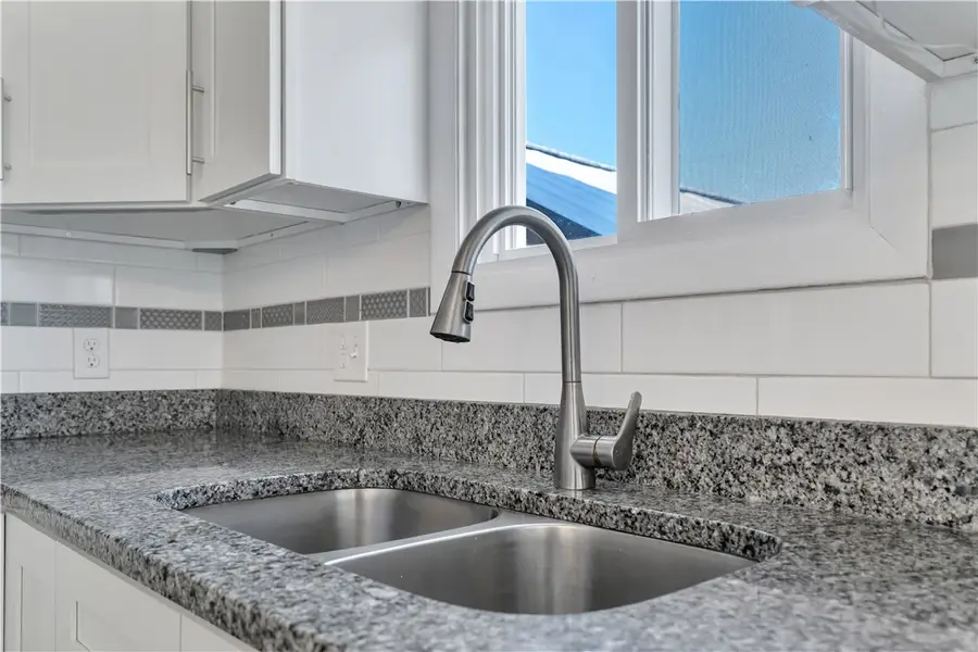 43 Esquire Avenue, Warwick, RI 02889 - Image #2