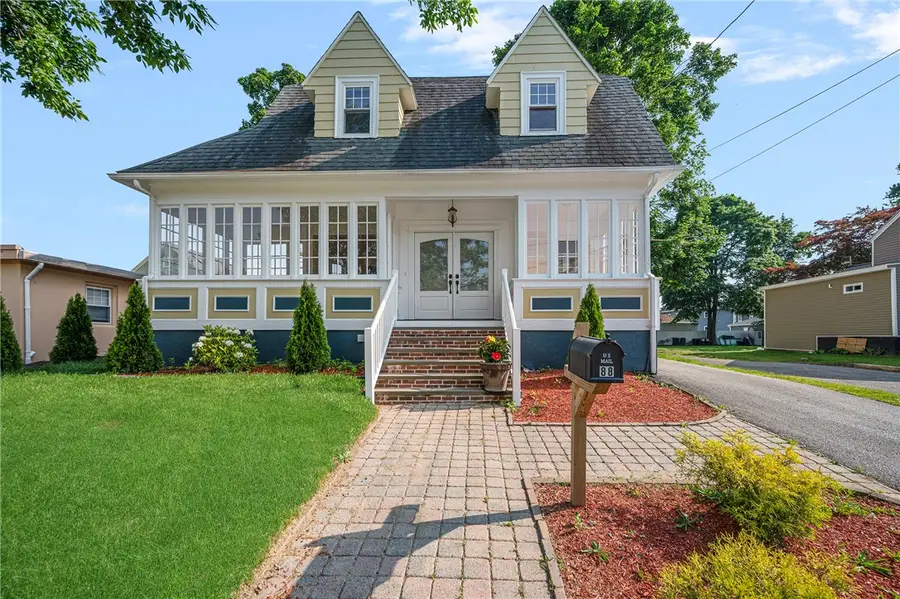 88 Wentworth Avenue, Cranston, RI 02905 - Image #2