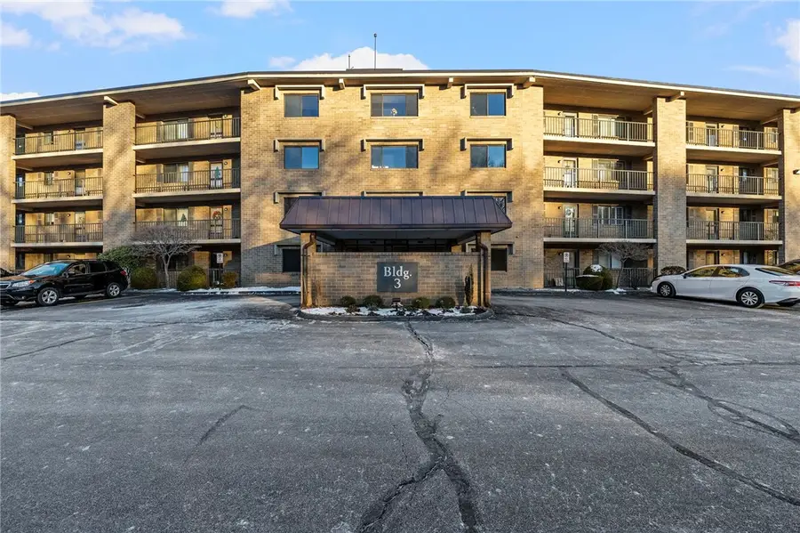 650 East Greenwich Avenue #3/102, West Warwick, RI 02893 - Image #2