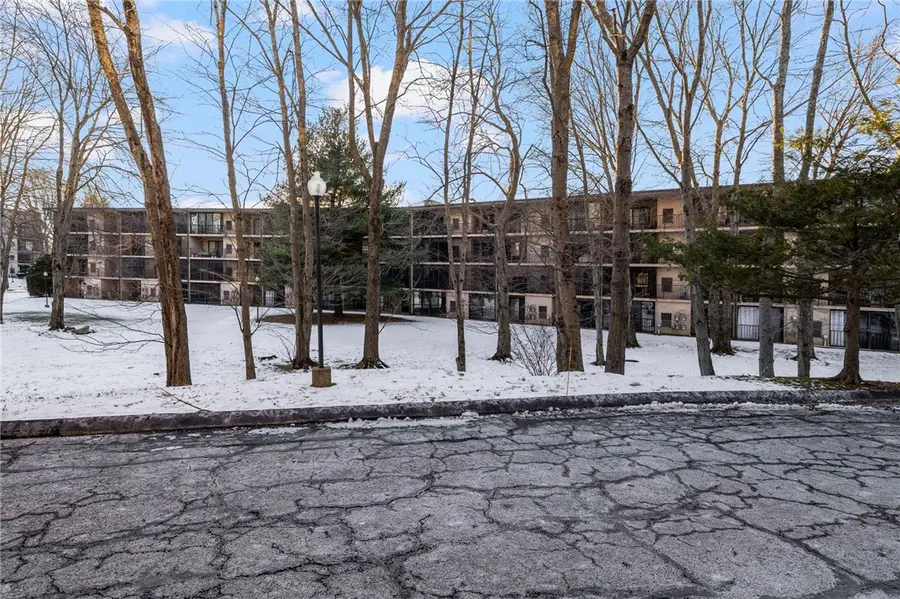 650 East Greenwich Avenue #3/102, West Warwick, RI 02893 - Image #3