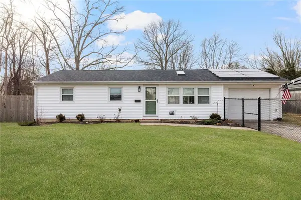 225 Ardway Avenue, Warwick, RI 02889