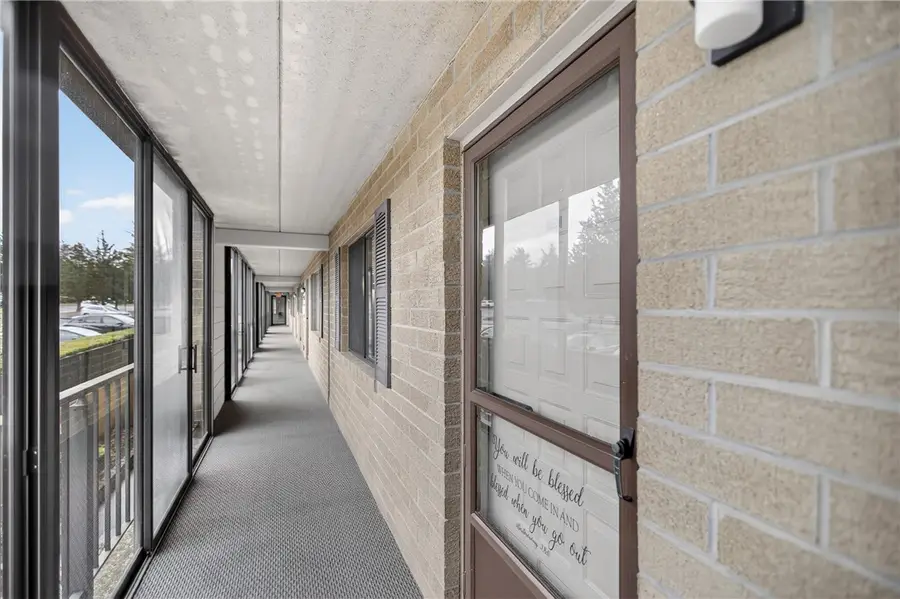 650 East Greenwich Avenue #3-110, West Warwick, RI 02893 - Image #3