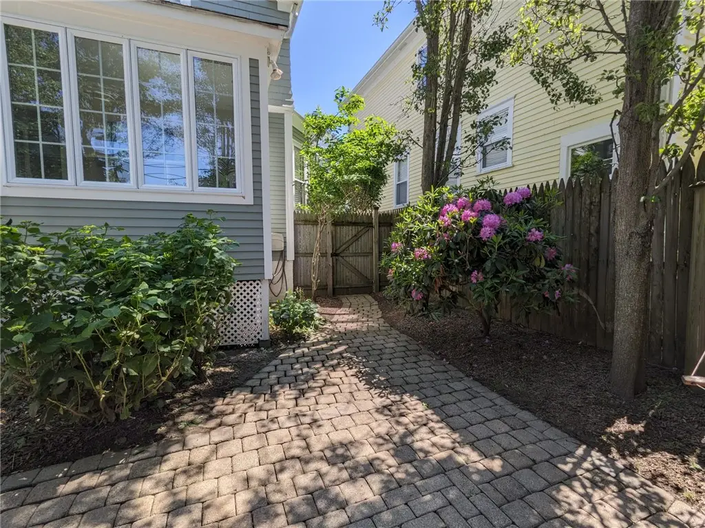 16 Dartmouth Street, Newport, RI 02840 - Image #1