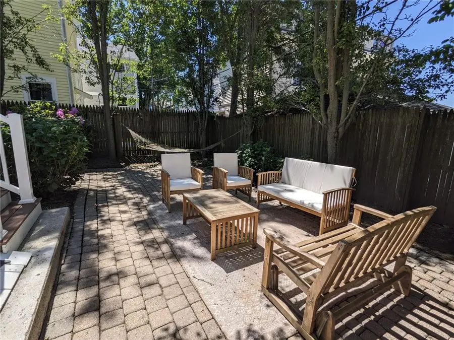 16 Dartmouth Street, Newport, RI 02840 - Image #3