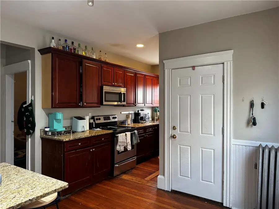 162 Oakland Avenue, Providence, RI 02908 - Image #3