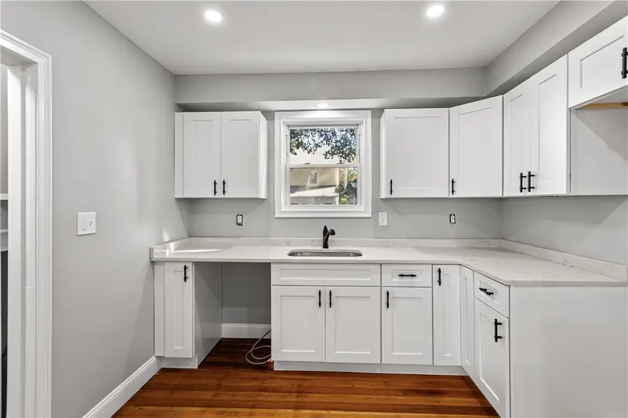 26 Spicer Street, Providence, RI 02905 - Image #2