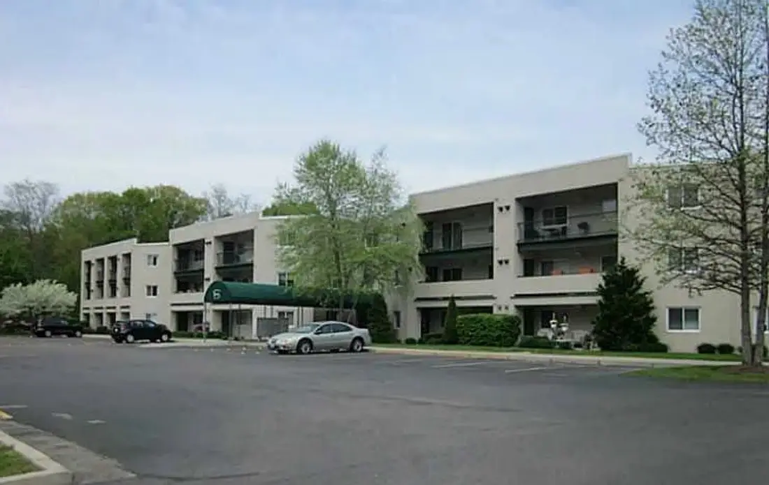 31 Devereux Avenue #101, Providence, RI 02909 - Image #1