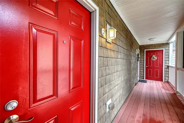 70 Turner Street #E-6, Warwick, RI 02886