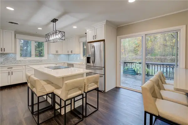 181 Heritage Drive, Warwick, RI 02818