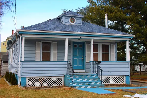 28 Elizabeth Street, Pawtucket, RI 02861