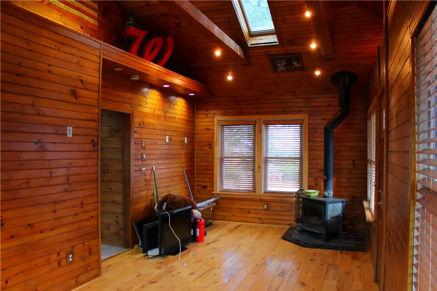 28 Elizabeth Street, Pawtucket, RI 02861 - Image #3