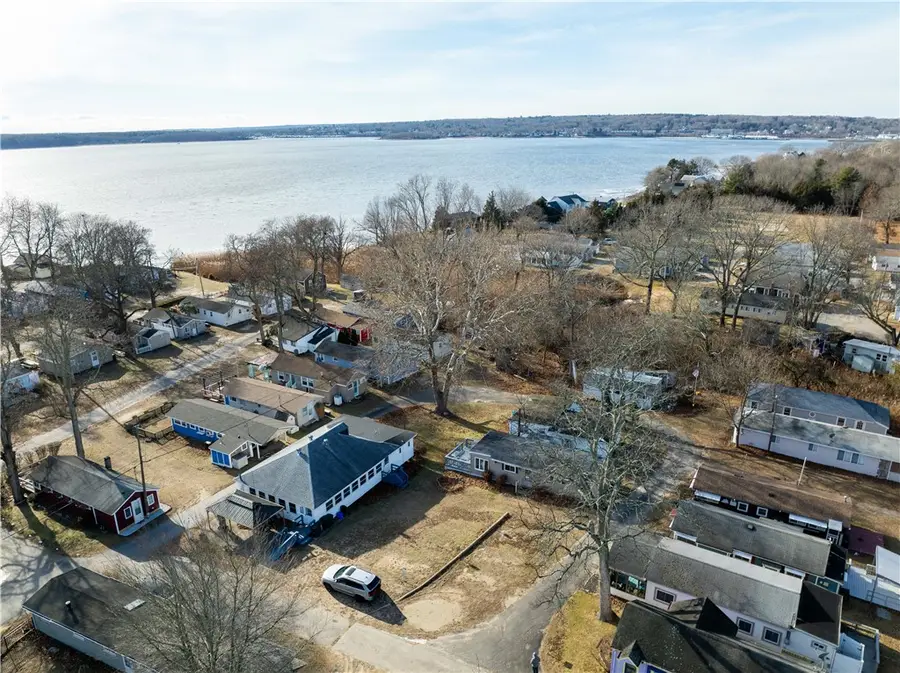 46 E Andrew Comstock Road, Warwick, RI 02886 - Image #2