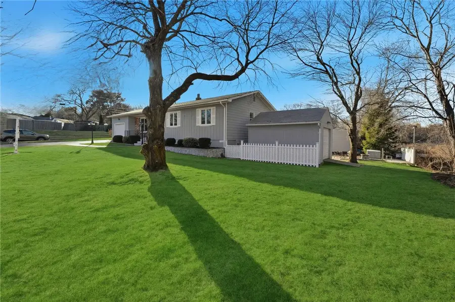 45 Diamond Hill Road, Warwick, RI 02886 - #3