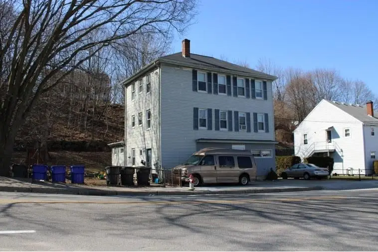 744 Providence Street, West Warwick, RI 02893 - Image #1