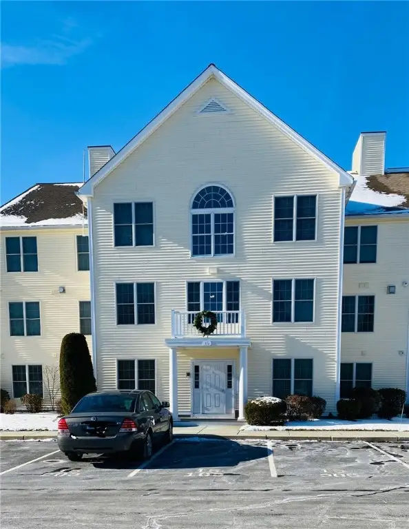 15 Saw Mill Drive #103, North Kingstown, RI 02852 - Image #2