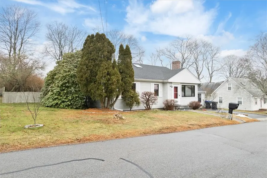 18 Randall Lane, Portsmouth, RI 02871 - Image #2
