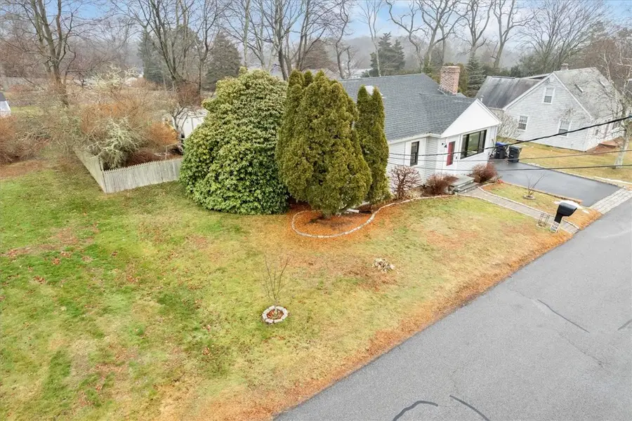 18 Randall Lane, Portsmouth, RI 02871 - Image #3