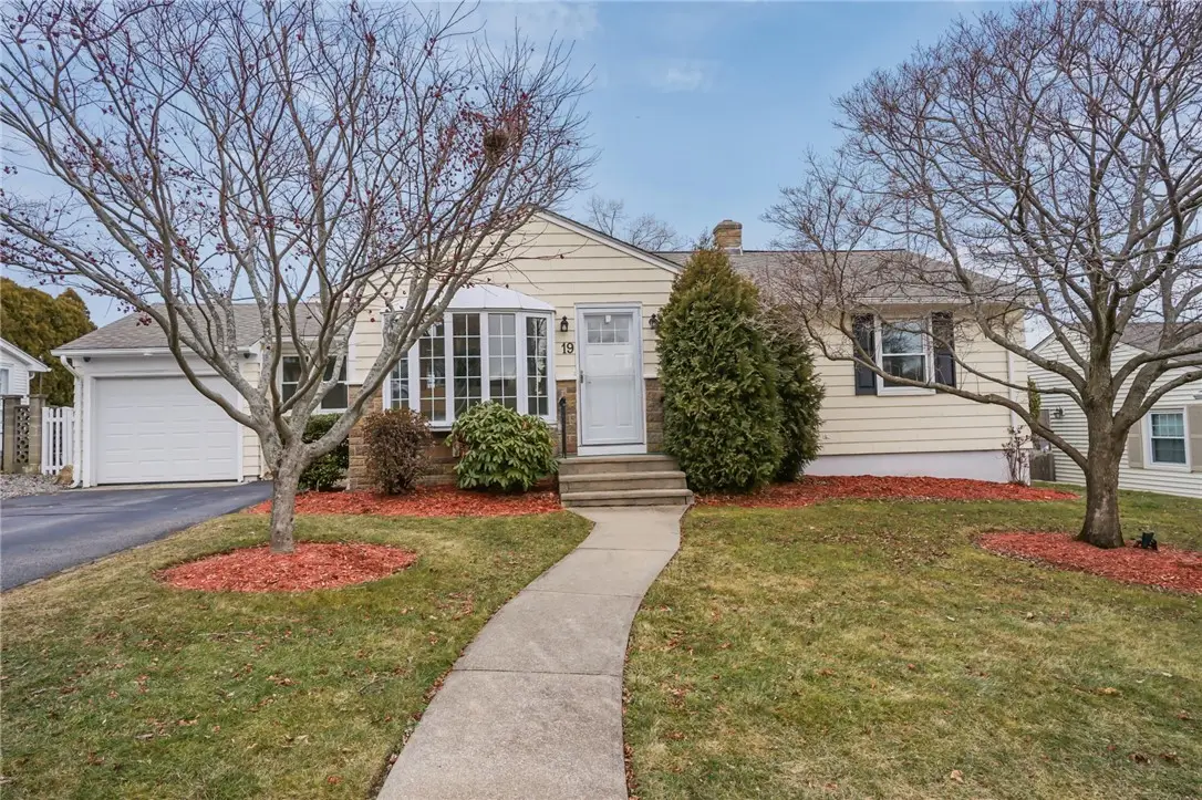 19 Salem Avenue, Cranston, RI 02920 - Image #1