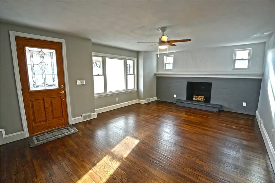 41 Pawtuxet Terrace, West Warwick, RI 02893 - Image #3