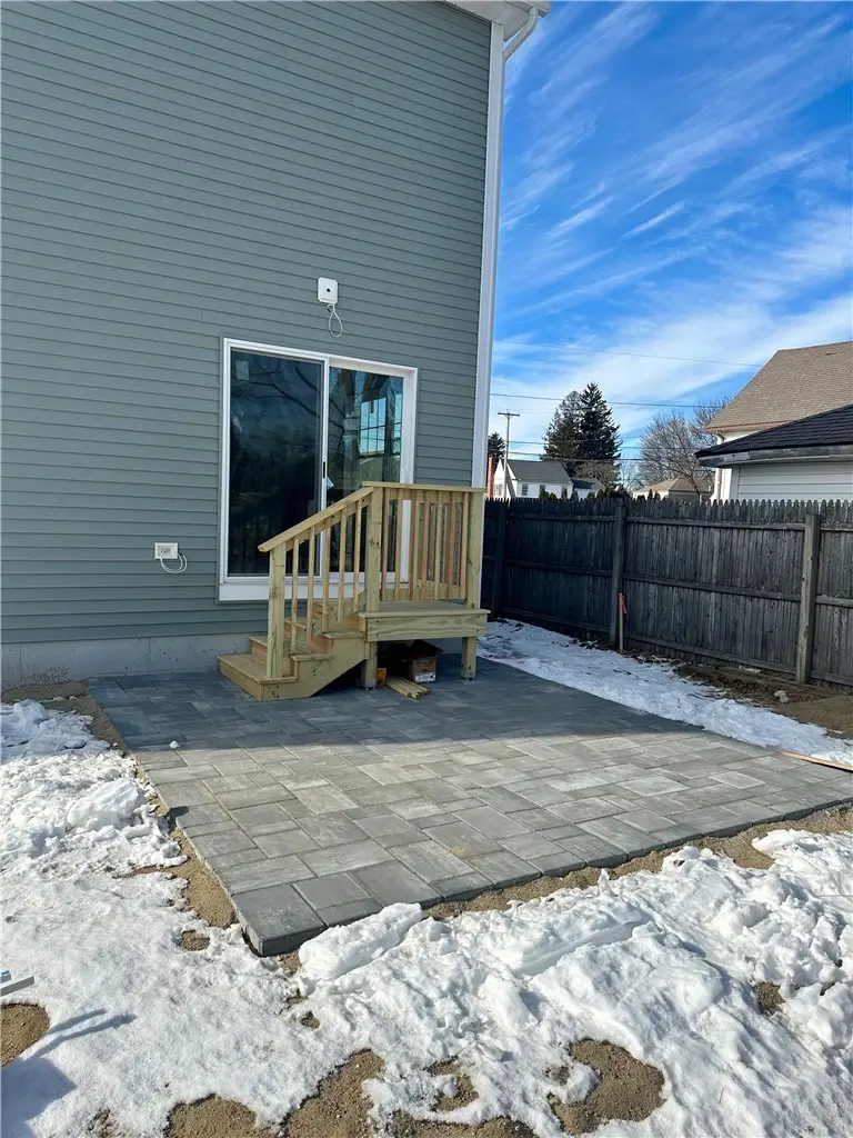 10 Dale Avenue, Cranston, RI 02910 - Image #3