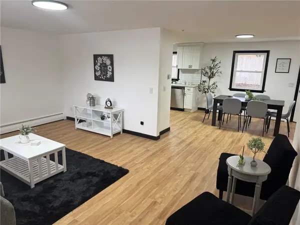 17 Meadow Road, Scituate, RI 02831