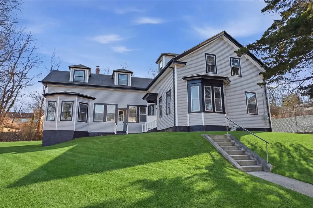 40 Youngs Avenue, West Warwick, RI 02893 - Image #1