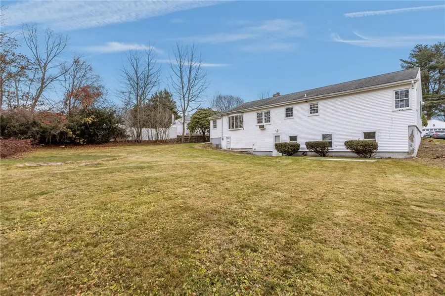 45 Valley View Drive, Cumberland, RI 02864 - Image #3
