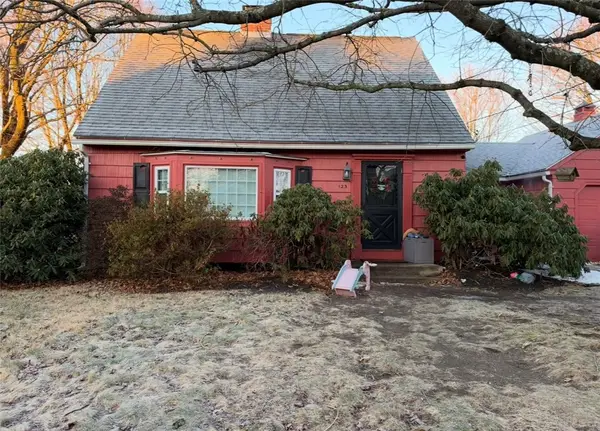 123 Doolittle Street, Coventry, RI 02816