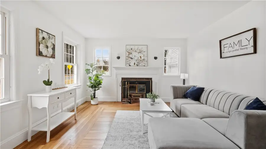 2 Reservoir Avenue, Johnston, RI 02919 - Image #2