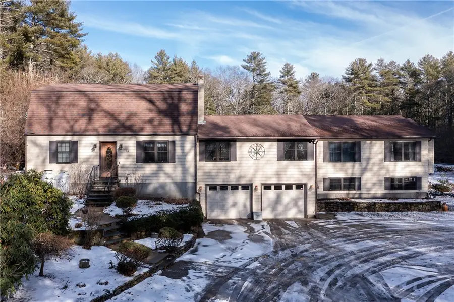 94 Susan Bowen Road, Coventry, RI 02827 - Image #2