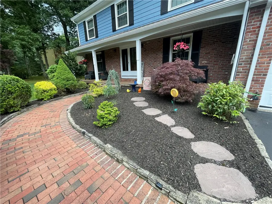 8 Winterberry Drive, Coventry, RI 02816 - Image #2