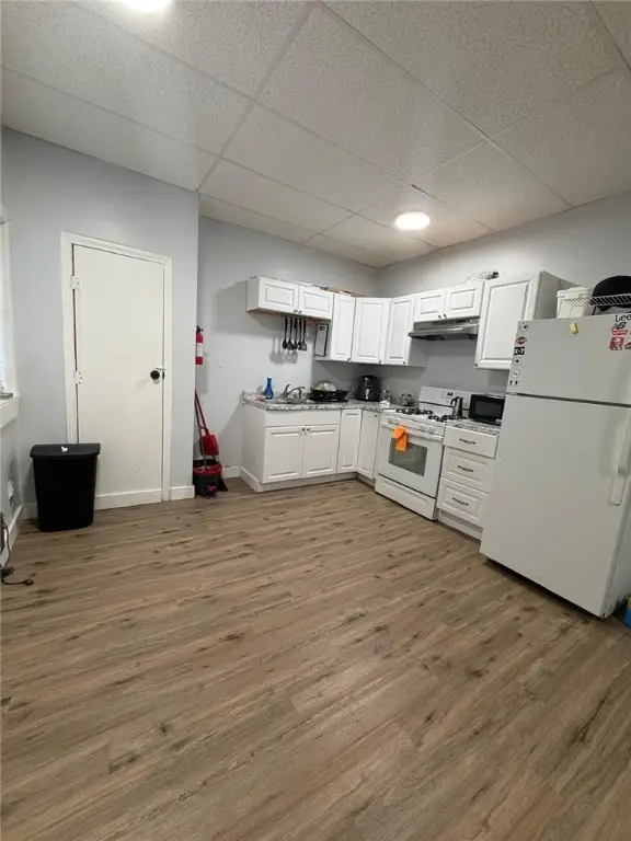 876 Douglas Avenue, Providence, RI 02908 - Image #2