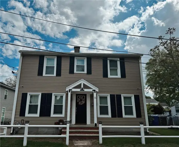 11 Crane St Street S, Pawtucket, RI 02860