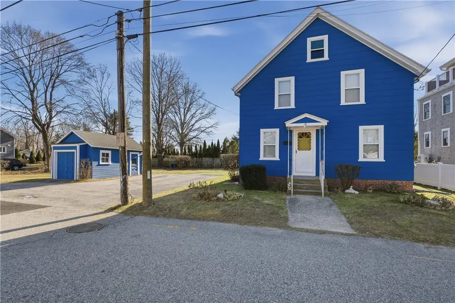 9 Lillis Avenue, Barrington, RI 02806 - #2