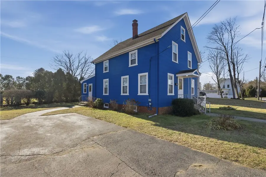 9 Lillis Avenue, Barrington, RI 02806 - #3