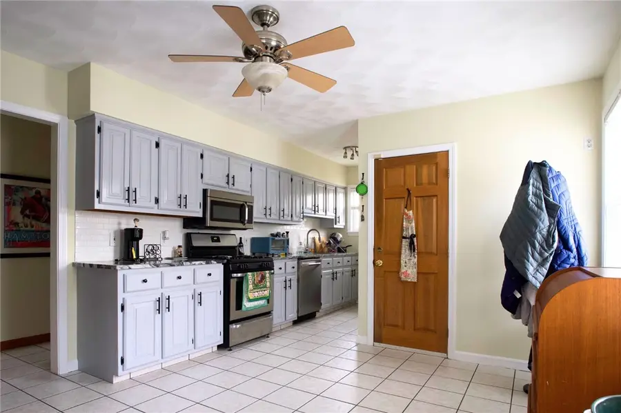 166 Narragansett Street, Cranston, RI 02905 - Image #3