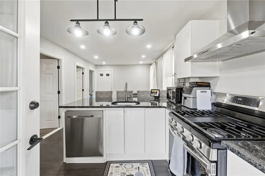 47 Andover Street, North Providence, RI 02904 - Image #3