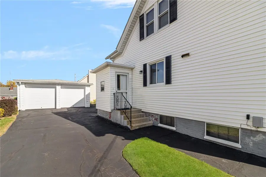 82 Clemence Street, Cranston, RI 02920 - Image #2