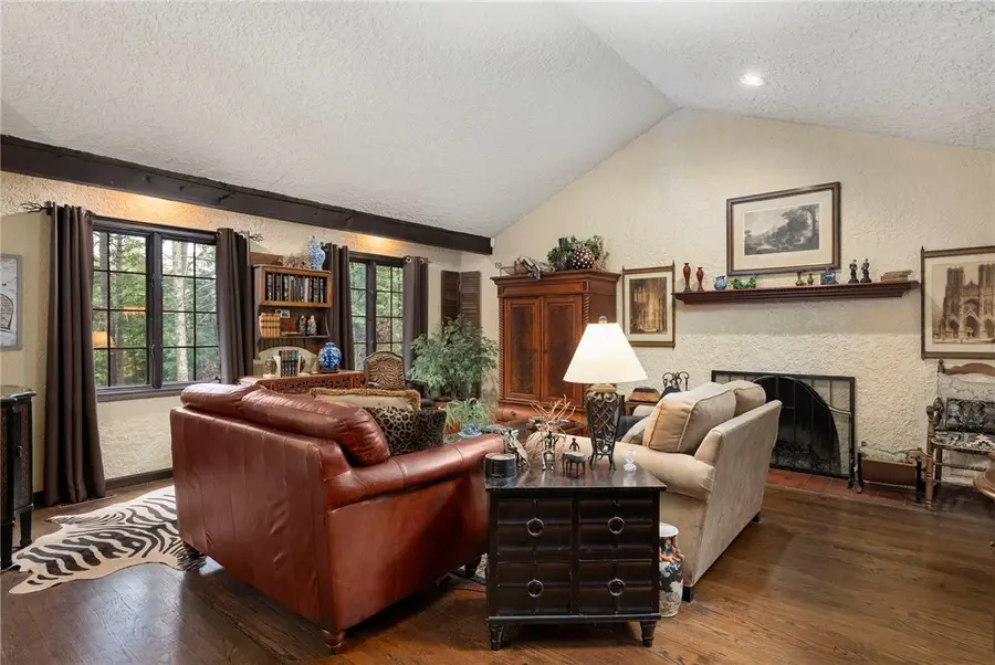 28 Weaver Hill Road, West Greenwich, RI 02817 - #2