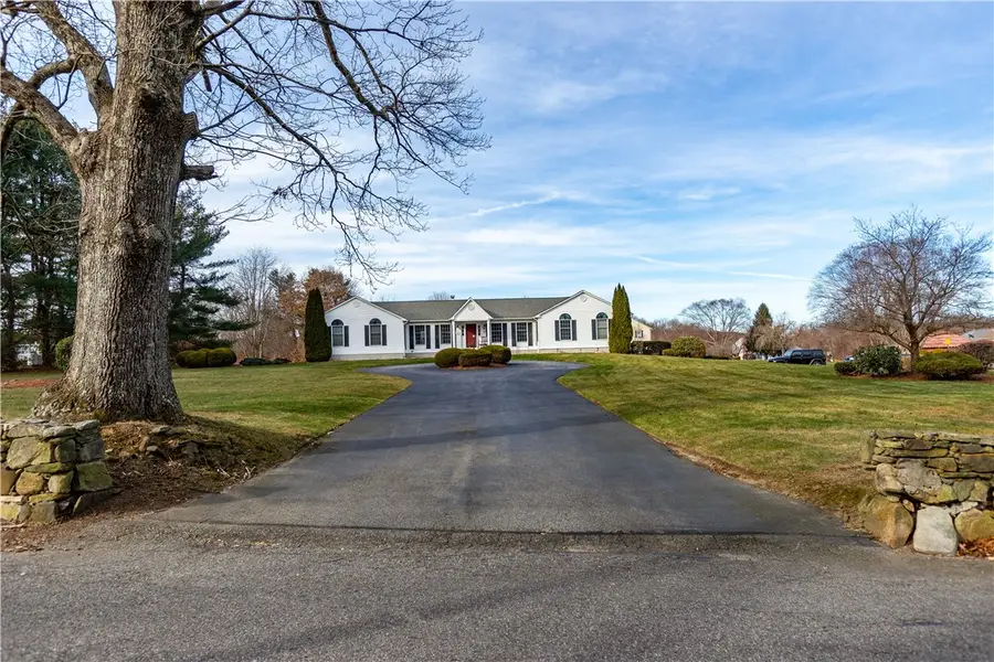 87 Mann School Road, Smithfield, RI 02917 - Image #2